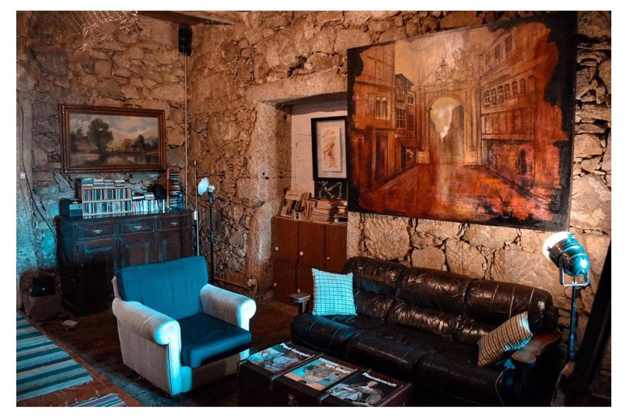 Family Adams House Hostel Брага Экстерьер фото