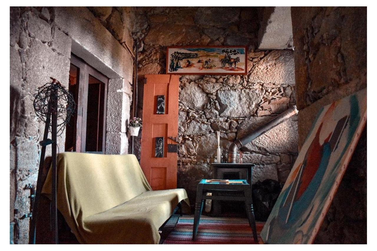 Family Adams House Hostel Брага Экстерьер фото