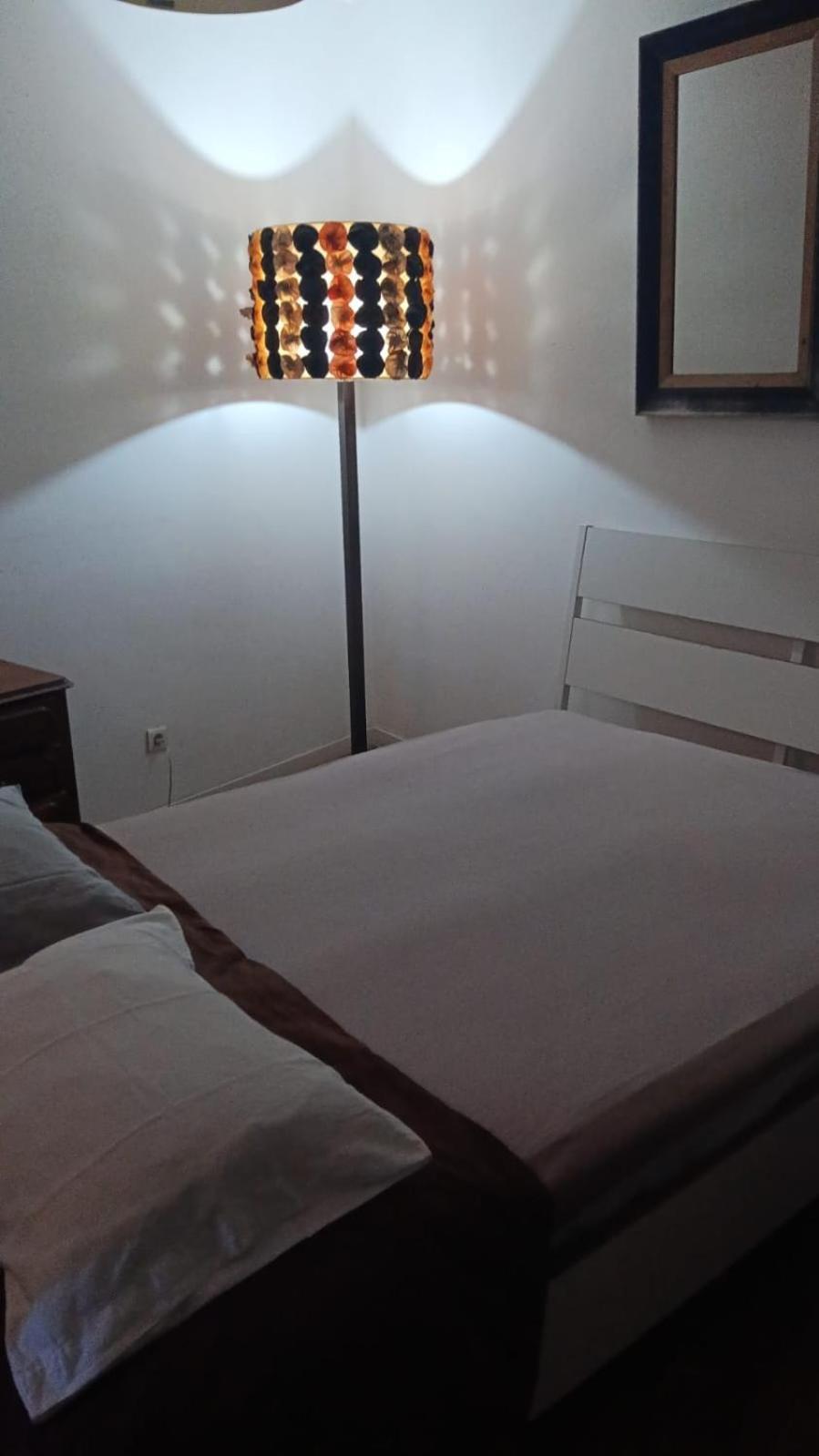 Family Adams House Hostel Брага Экстерьер фото