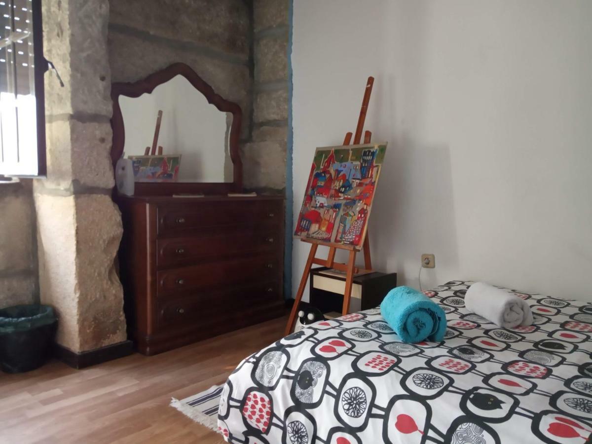 Family Adams House Hostel Брага Экстерьер фото