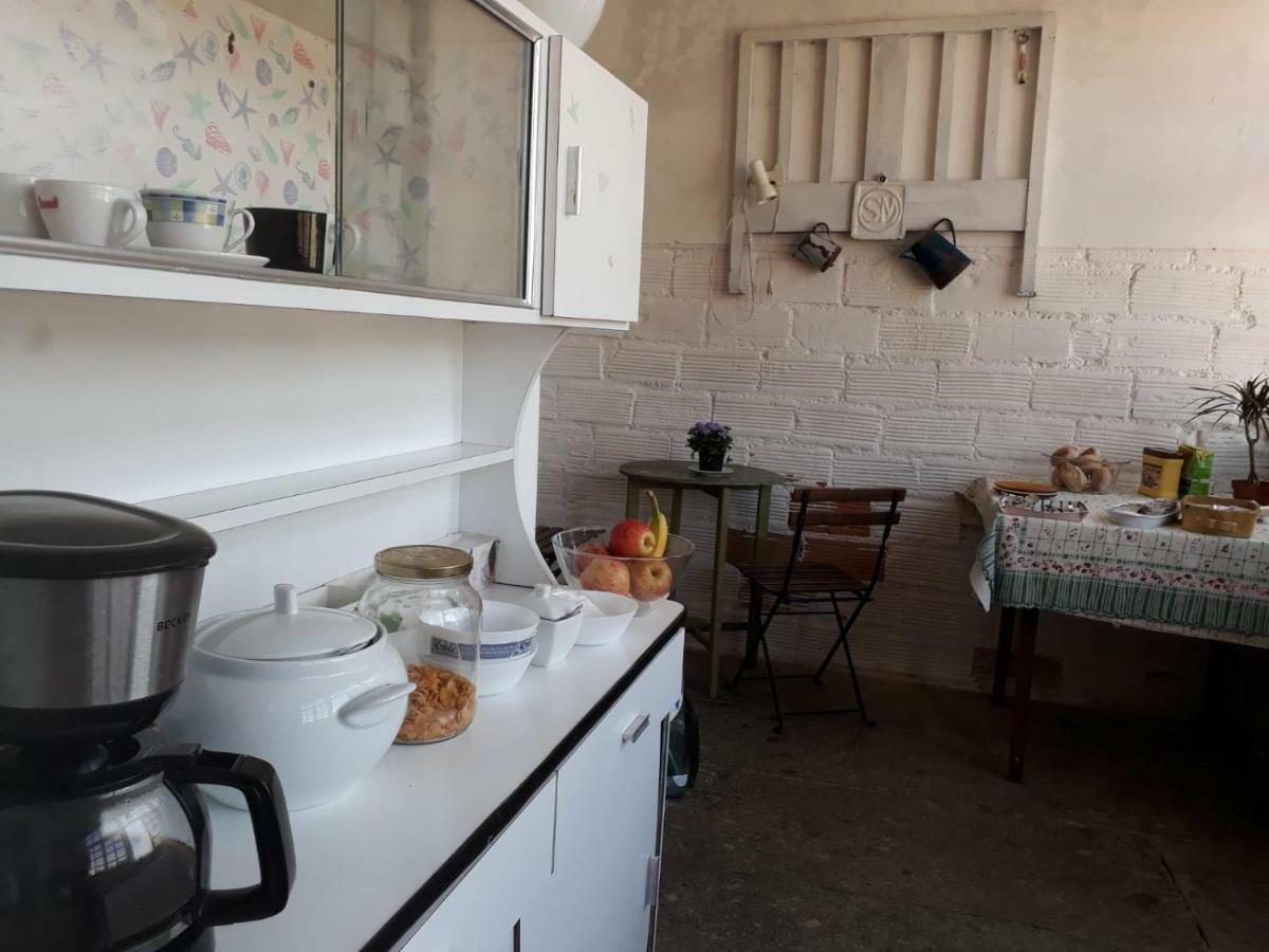 Family Adams House Hostel Брага Экстерьер фото