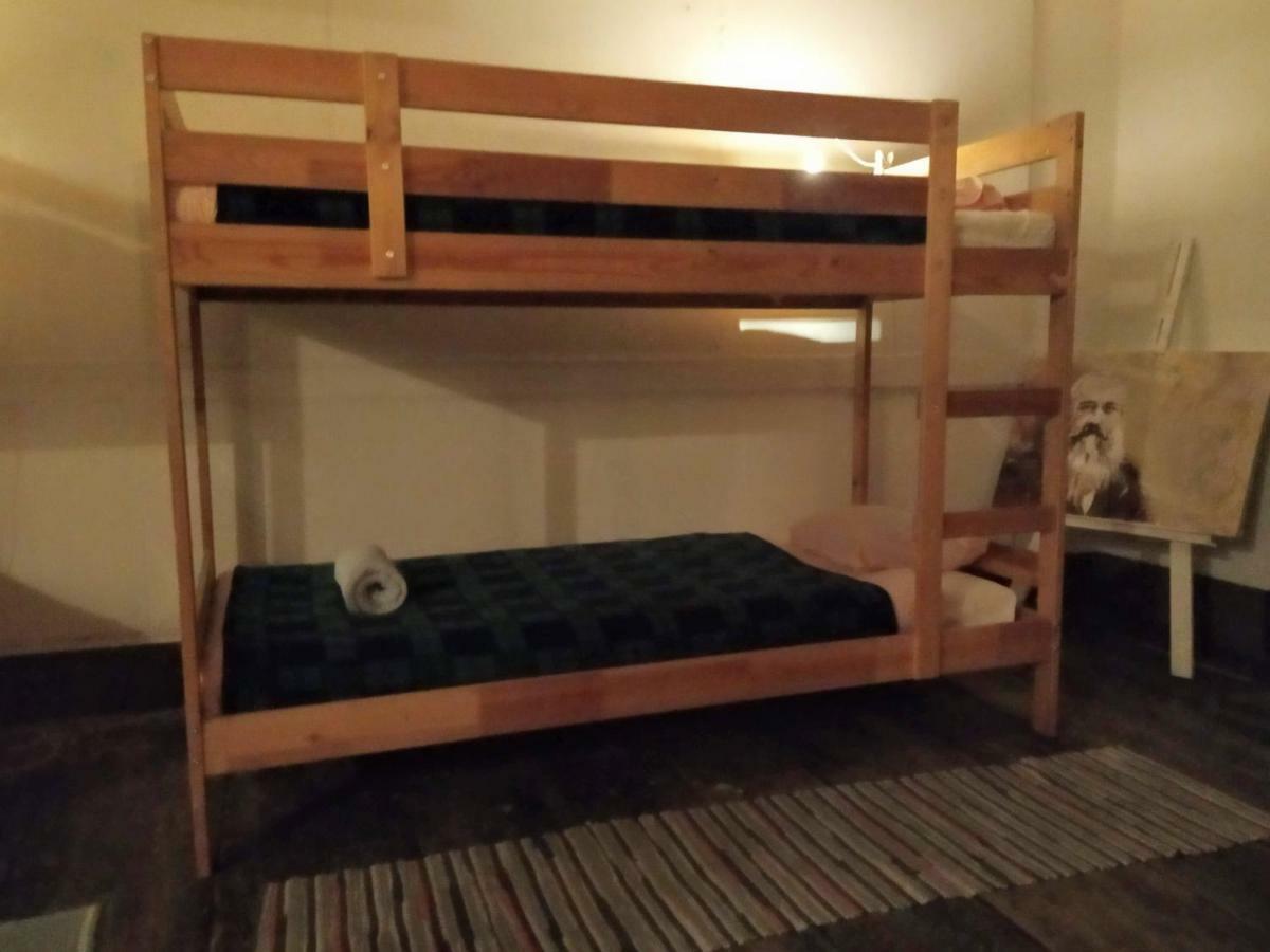Family Adams House Hostel Брага Экстерьер фото