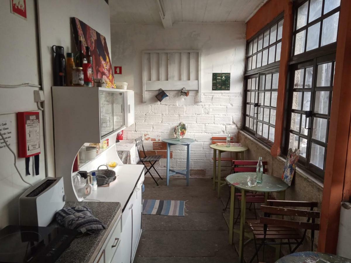 Family Adams House Hostel Брага Экстерьер фото